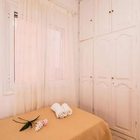 Giorgos House
