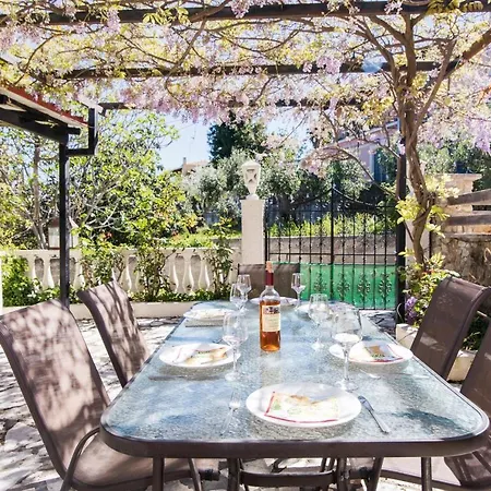بيت للعطل Giorgos House *