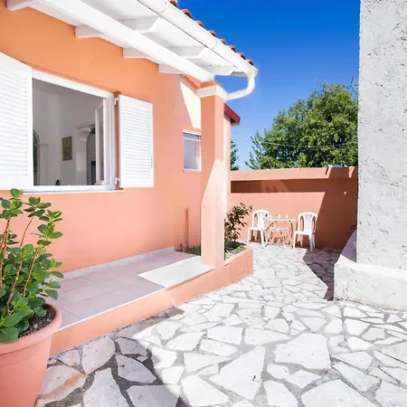 بيت للعطل Giorgos House *